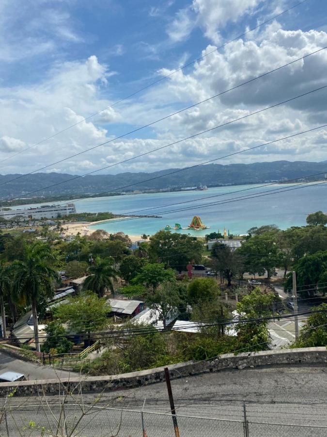 K&S Seaview Luxury Apartment Montego Bay Exterior foto